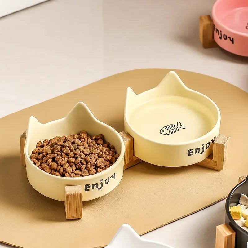 Bol en Céramique pour Animaux – Élégance et Confort pour Votre Compagnon !