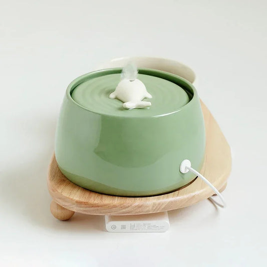 Fontaine à Eau pour Chats et Petits Chiens - Confort et Hydratation de Qualité !